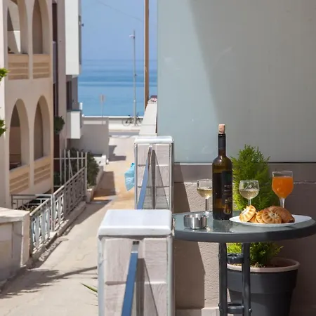 Diogenis Luxury Apartment Sea View 雷斯蒙 Exterior photo